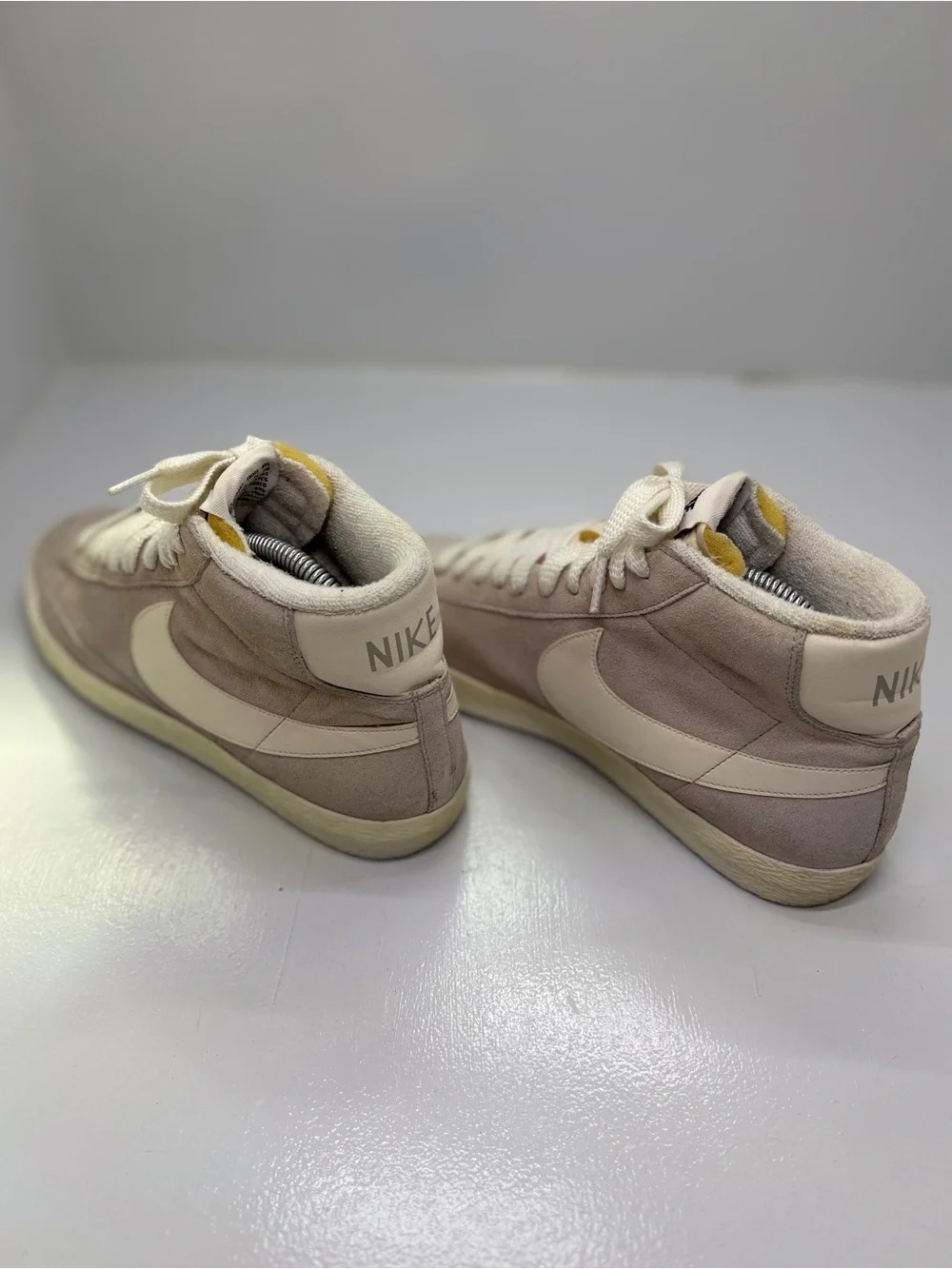 Nike Blazer Mid Suede Vintage Women’s 9 Phantom Beige Cream Sneakers EU 40.5